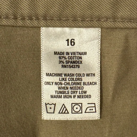 Aeropostale Bermuda Khaki Shorts - Picture 8 of 8